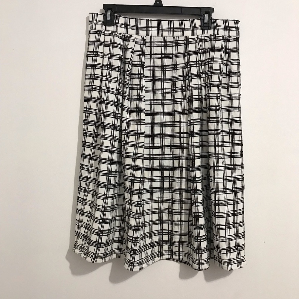 New York & company midi skirt